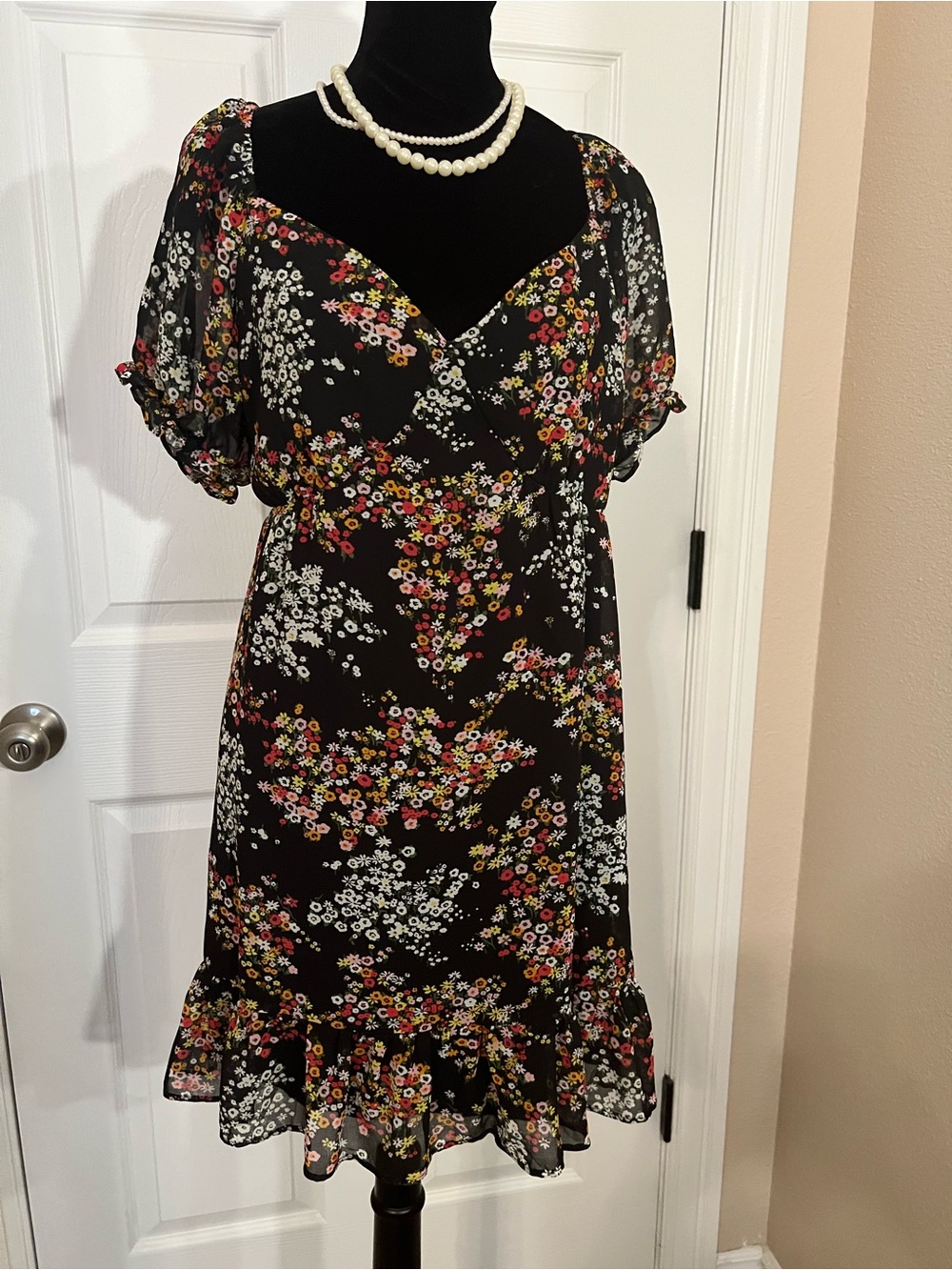 Black Floral Mini Dress with Puff Sleeves